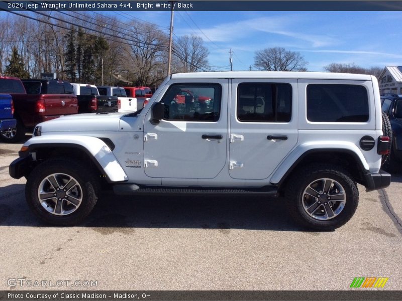 Bright White / Black 2020 Jeep Wrangler Unlimited Sahara 4x4