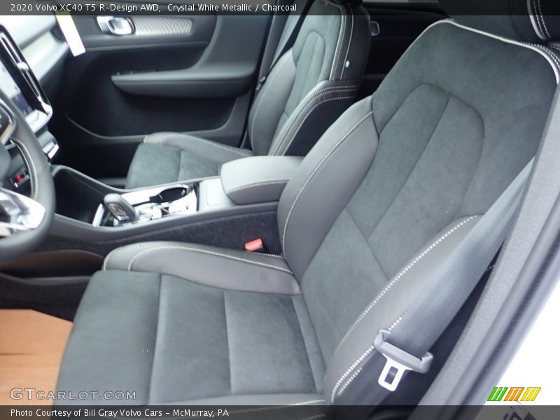 Crystal White Metallic / Charcoal 2020 Volvo XC40 T5 R-Design AWD