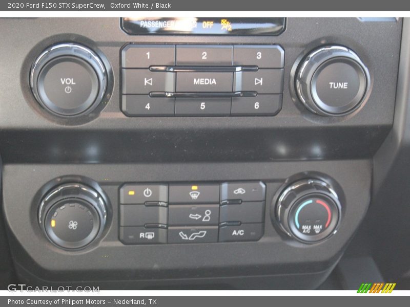 Oxford White / Black 2020 Ford F150 STX SuperCrew