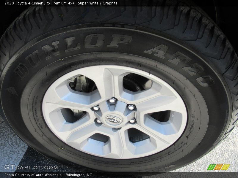 Super White / Graphite 2020 Toyota 4Runner SR5 Premium 4x4