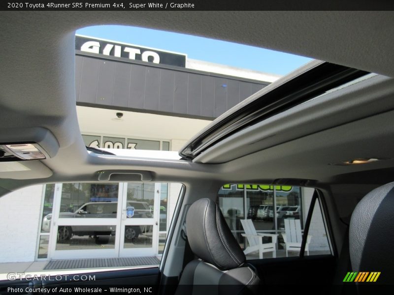 Super White / Graphite 2020 Toyota 4Runner SR5 Premium 4x4