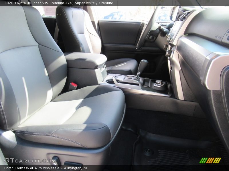 Super White / Graphite 2020 Toyota 4Runner SR5 Premium 4x4