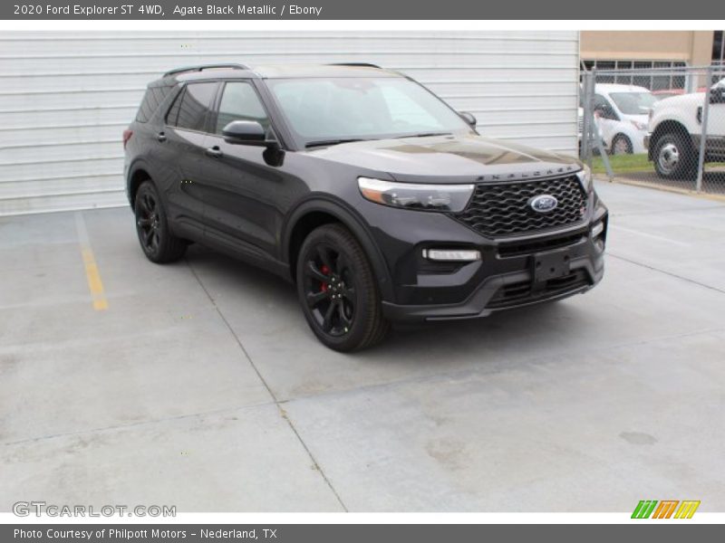 Front 3/4 View of 2020 Explorer ST 4WD