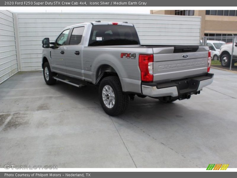Iconic Silver / Medium Earth Gray 2020 Ford F250 Super Duty STX Crew Cab 4x4