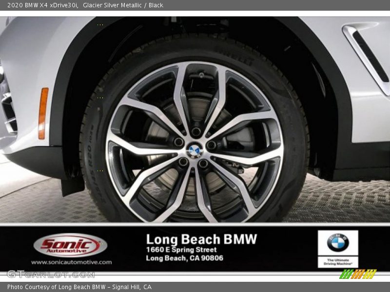 Glacier Silver Metallic / Black 2020 BMW X4 xDrive30i