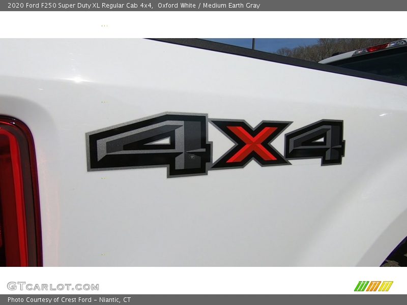 Oxford White / Medium Earth Gray 2020 Ford F250 Super Duty XL Regular Cab 4x4