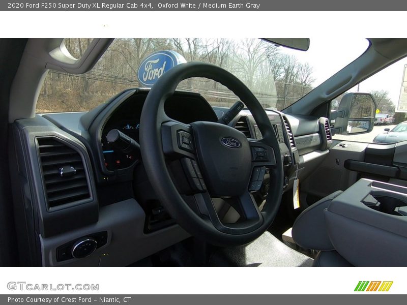 Oxford White / Medium Earth Gray 2020 Ford F250 Super Duty XL Regular Cab 4x4
