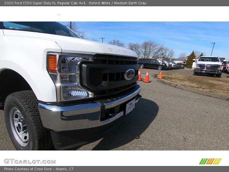 Oxford White / Medium Earth Gray 2020 Ford F250 Super Duty XL Regular Cab 4x4