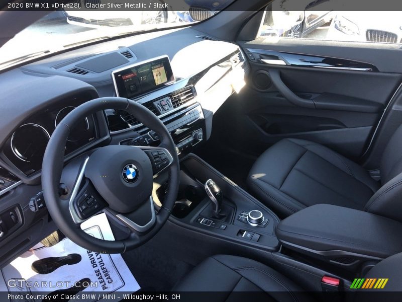 Glacier Silver Metallic / Black 2020 BMW X1 xDrive28i