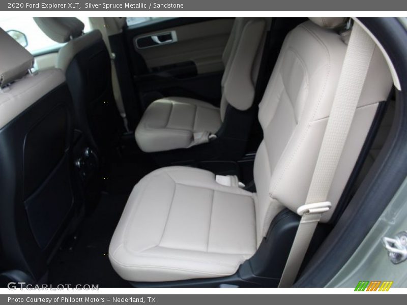 Silver Spruce Metallic / Sandstone 2020 Ford Explorer XLT