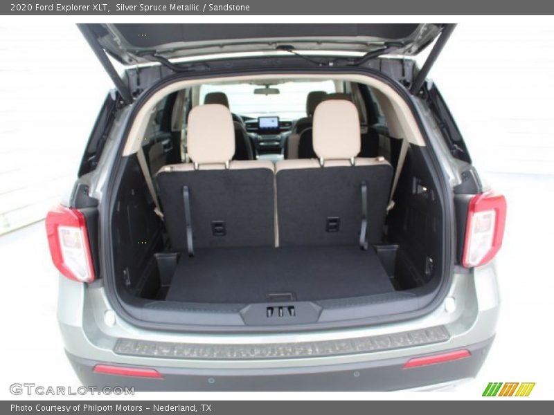 Silver Spruce Metallic / Sandstone 2020 Ford Explorer XLT