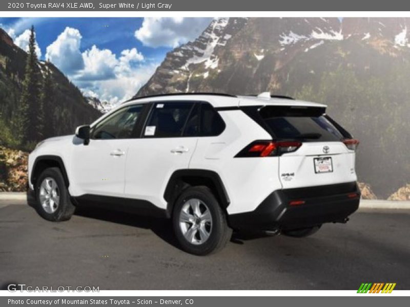 Super White / Light Gray 2020 Toyota RAV4 XLE AWD