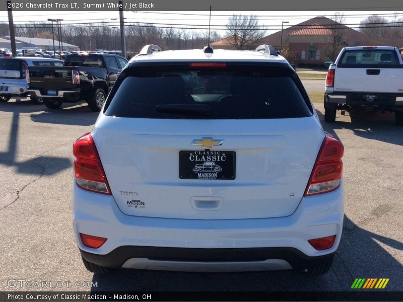 Summit White / Jet Black 2020 Chevrolet Trax LT