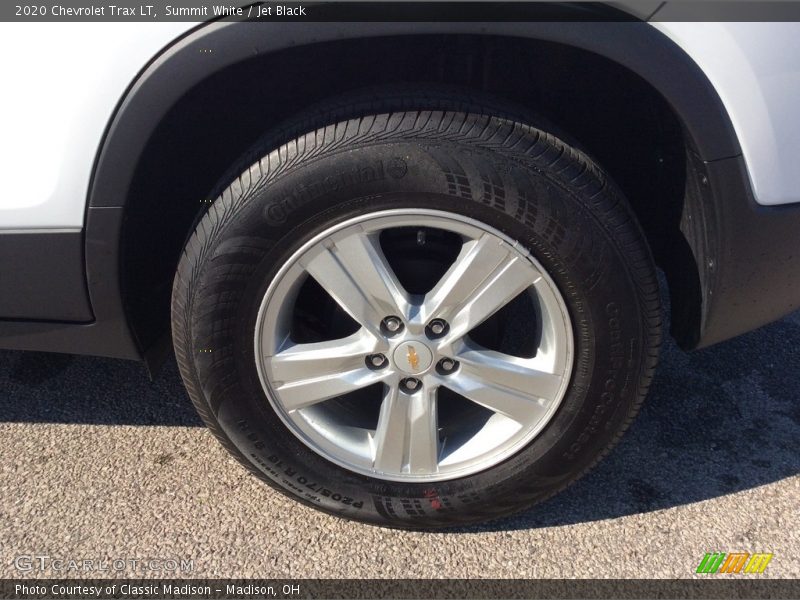 Summit White / Jet Black 2020 Chevrolet Trax LT