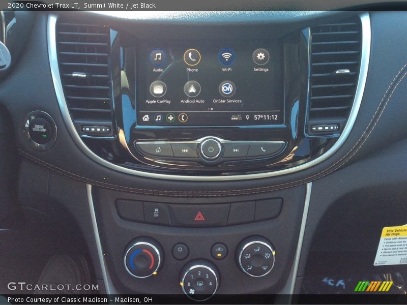 Summit White / Jet Black 2020 Chevrolet Trax LT