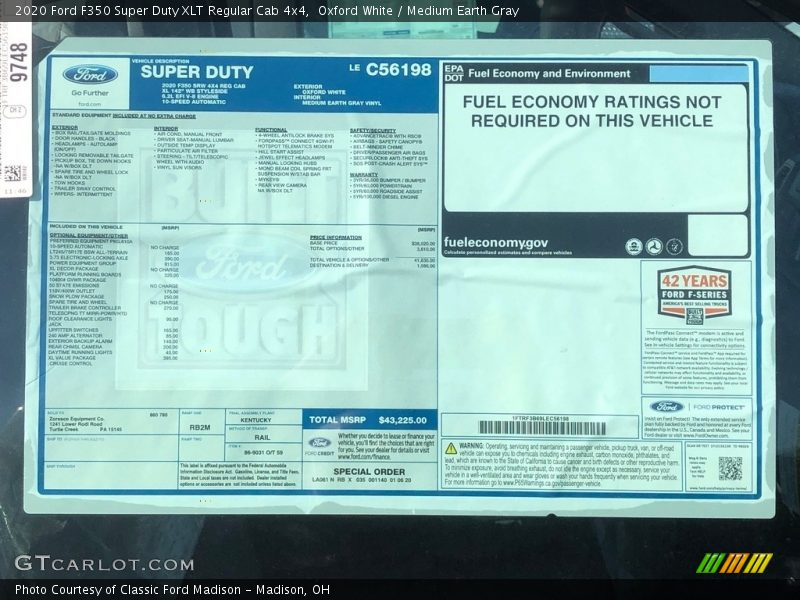 Oxford White / Medium Earth Gray 2020 Ford F350 Super Duty XLT Regular Cab 4x4