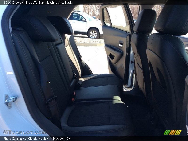 Summit White / Jet Black 2020 Chevrolet Trax LT