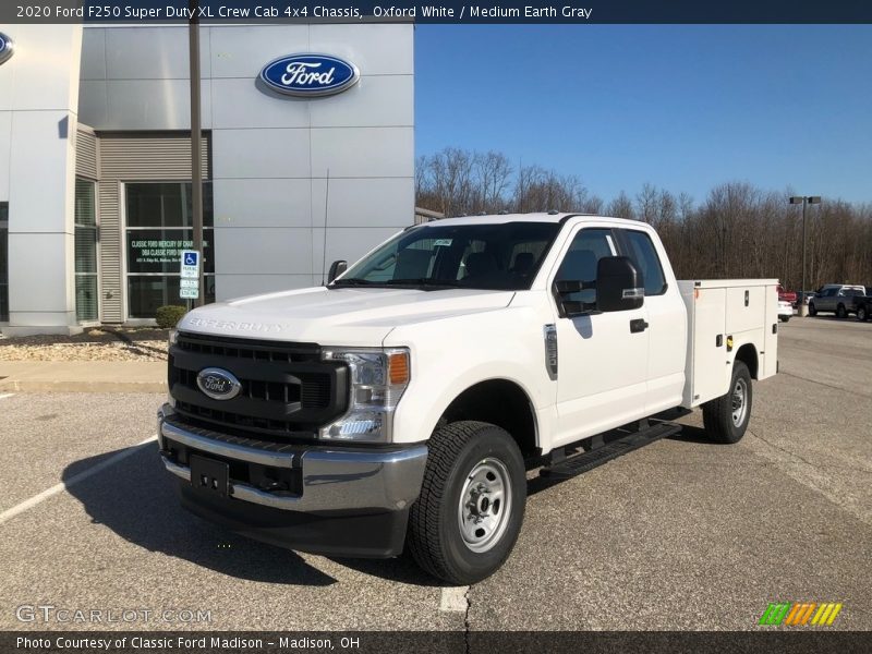 Oxford White / Medium Earth Gray 2020 Ford F250 Super Duty XL Crew Cab 4x4 Chassis