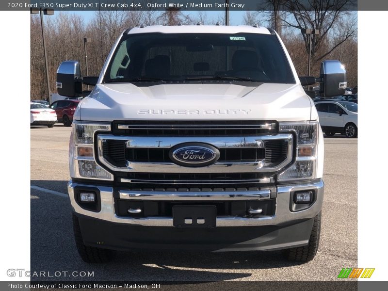 Oxford White / Medium Earth Gray 2020 Ford F350 Super Duty XLT Crew Cab 4x4