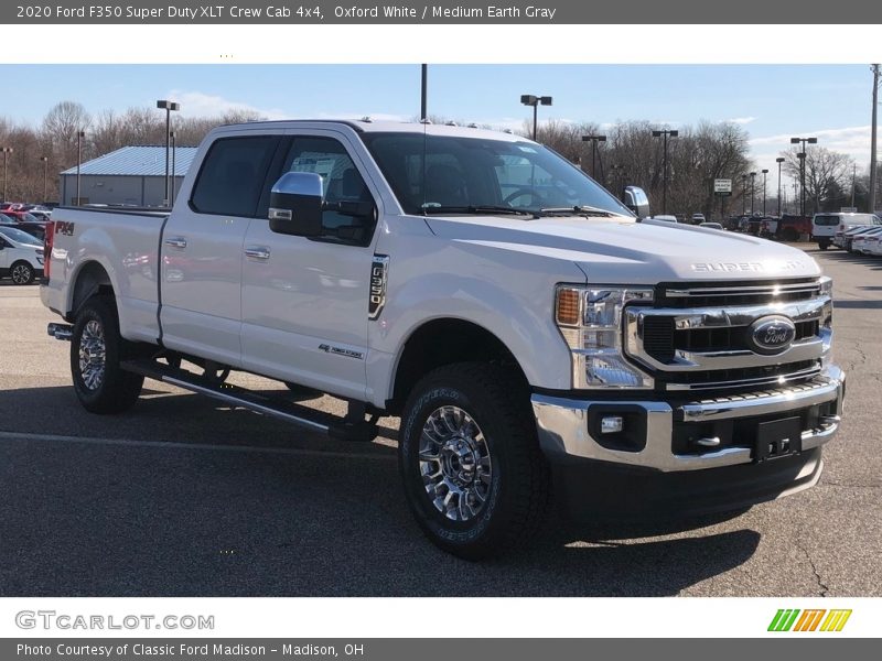 Oxford White / Medium Earth Gray 2020 Ford F350 Super Duty XLT Crew Cab 4x4