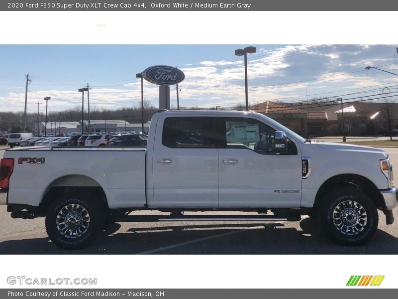 Oxford White / Medium Earth Gray 2020 Ford F350 Super Duty XLT Crew Cab 4x4