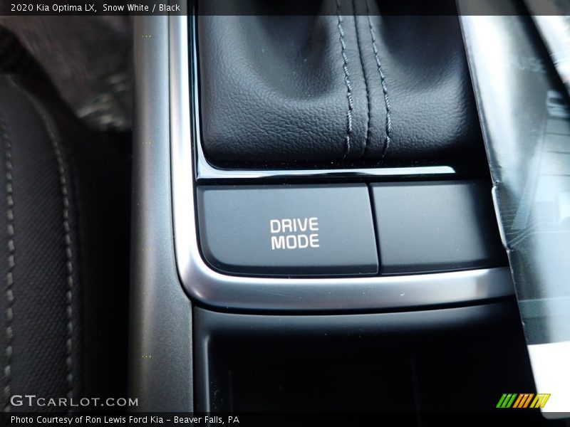 Snow White / Black 2020 Kia Optima LX