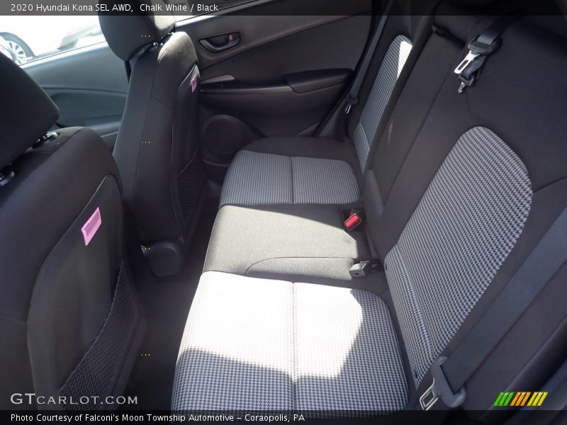 Chalk White / Black 2020 Hyundai Kona SEL AWD