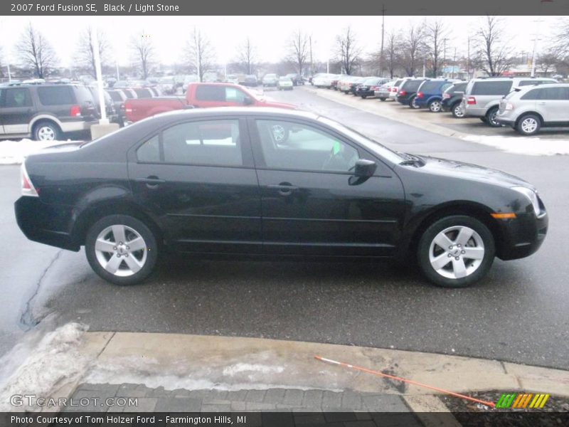 Black / Light Stone 2007 Ford Fusion SE