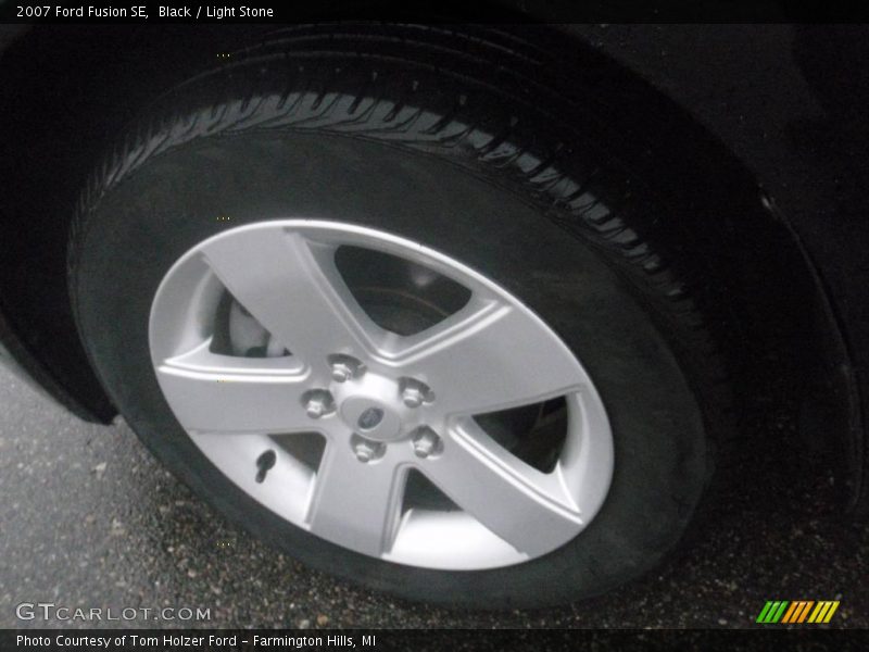 Black / Light Stone 2007 Ford Fusion SE