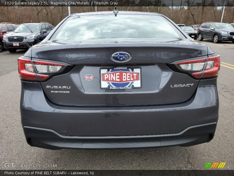 Magnetite Gray Metallic / Titanium Gray 2020 Subaru Legacy 2.5i
