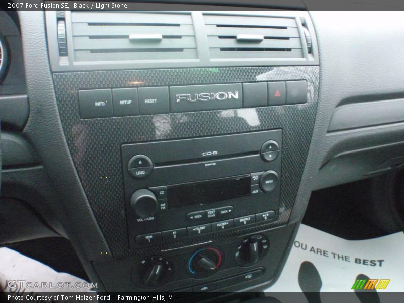 Black / Light Stone 2007 Ford Fusion SE