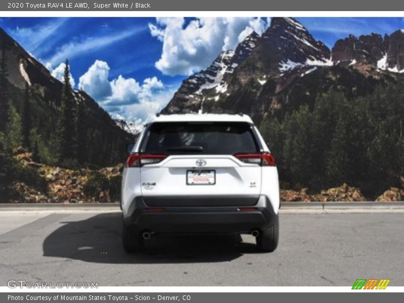 Super White / Black 2020 Toyota RAV4 LE AWD