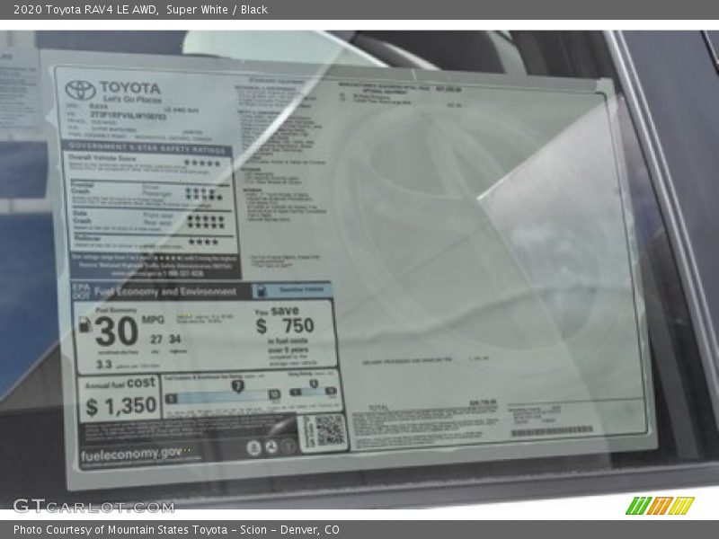 Super White / Black 2020 Toyota RAV4 LE AWD