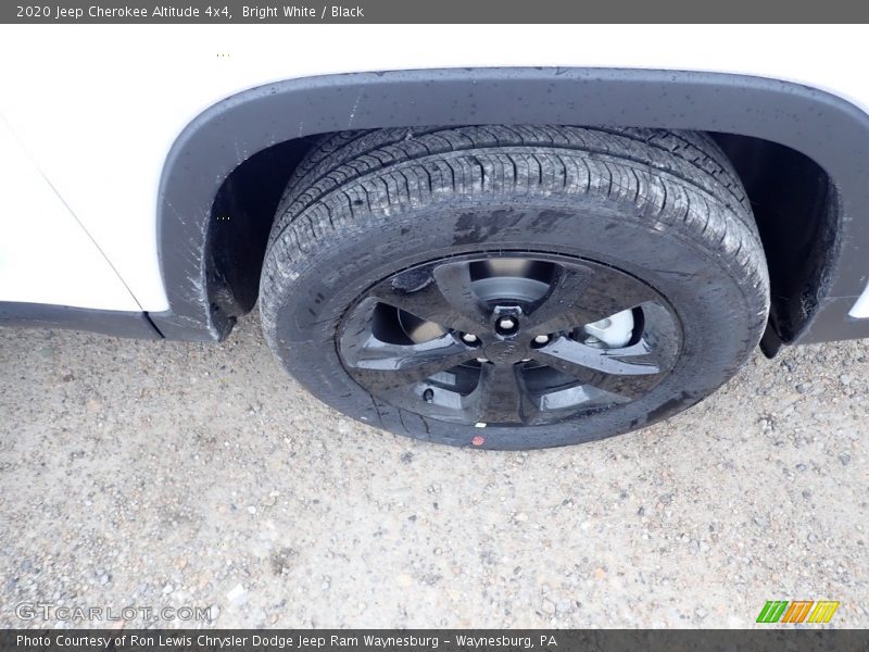 Bright White / Black 2020 Jeep Cherokee Altitude 4x4