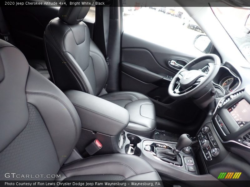 Bright White / Black 2020 Jeep Cherokee Altitude 4x4