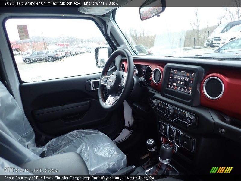 Bright White / Black 2020 Jeep Wrangler Unlimited Rubicon 4x4