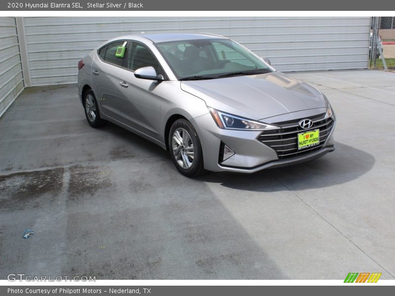 Stellar Silver / Black 2020 Hyundai Elantra SEL
