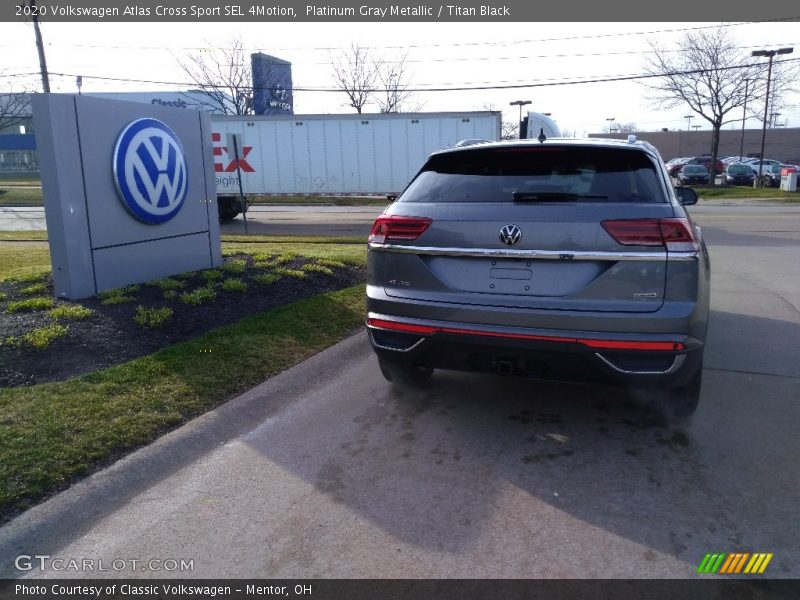 Platinum Gray Metallic / Titan Black 2020 Volkswagen Atlas Cross Sport SEL 4Motion