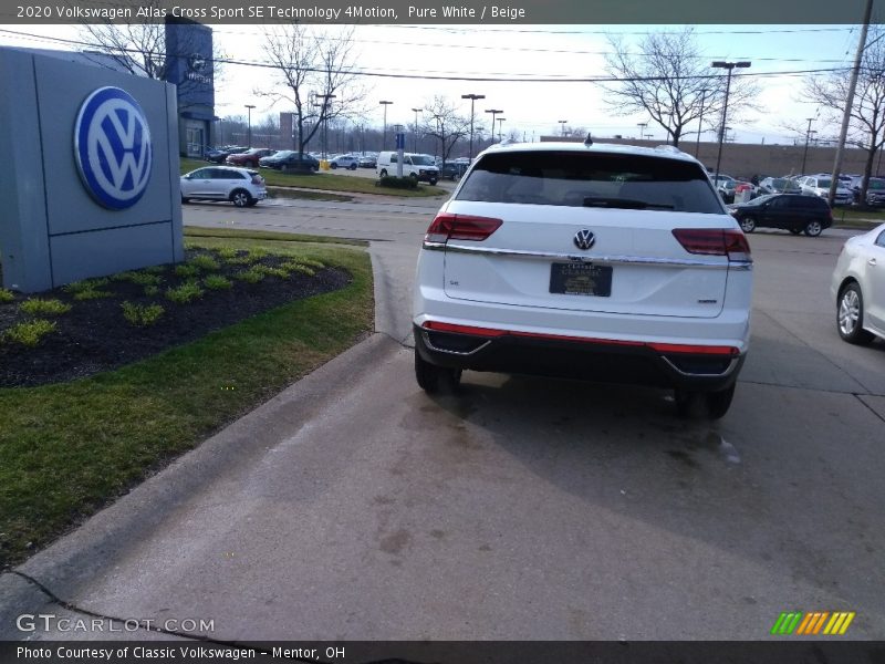 Pure White / Beige 2020 Volkswagen Atlas Cross Sport SE Technology 4Motion