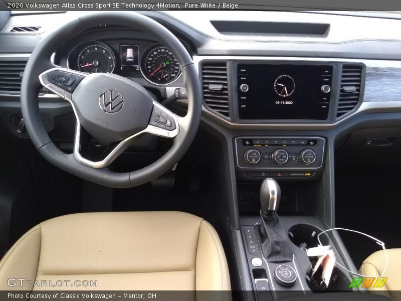 Dashboard of 2020 Atlas Cross Sport SE Technology 4Motion