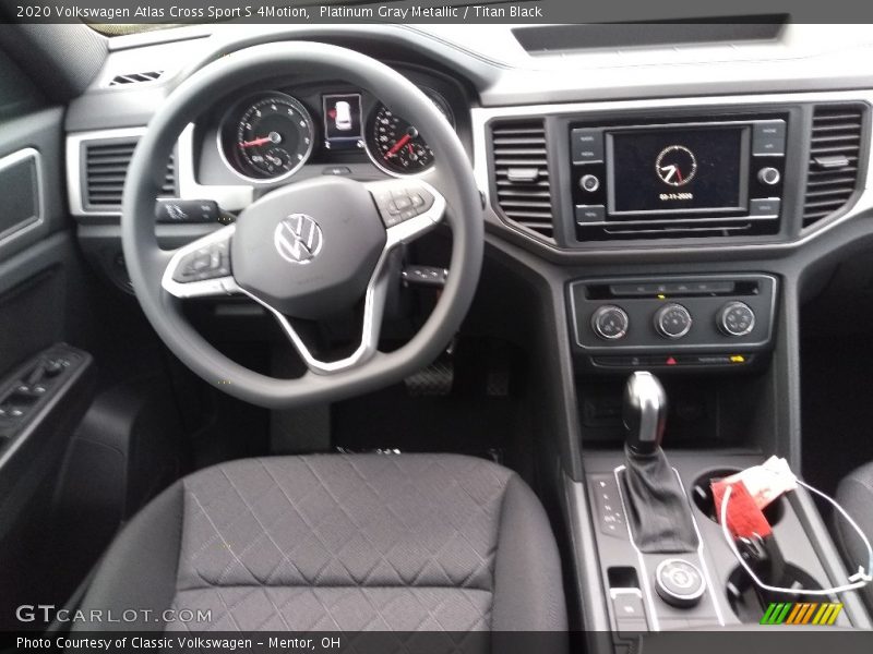 Dashboard of 2020 Atlas Cross Sport S 4Motion