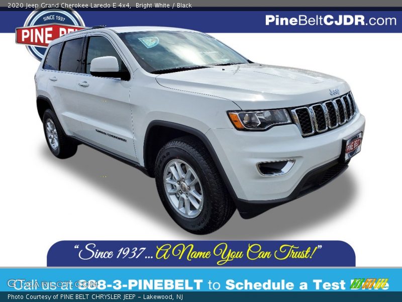 Bright White / Black 2020 Jeep Grand Cherokee Laredo E 4x4