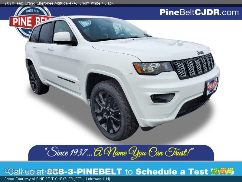 Bright White / Black 2020 Jeep Grand Cherokee Altitude 4x4