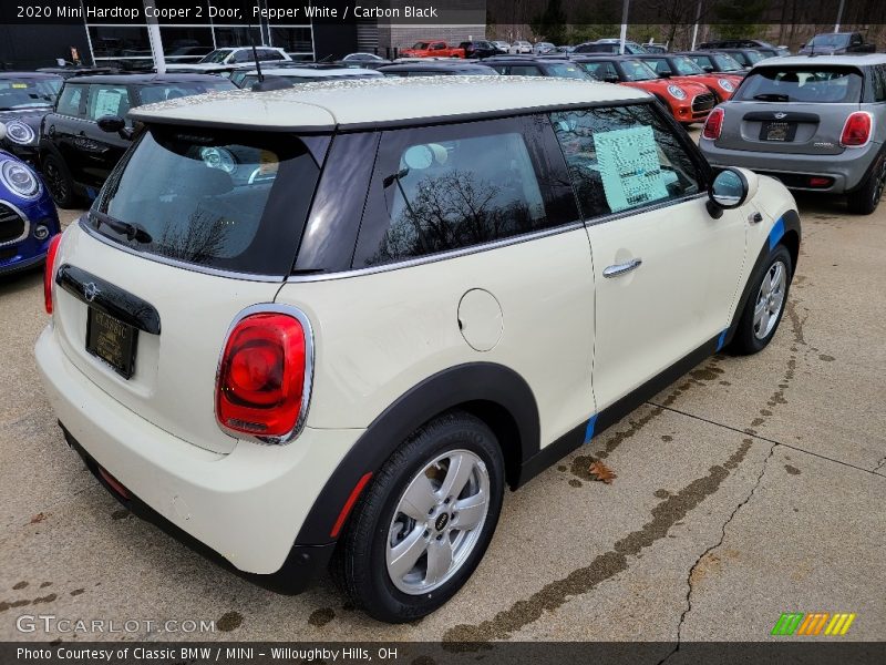 Pepper White / Carbon Black 2020 Mini Hardtop Cooper 2 Door