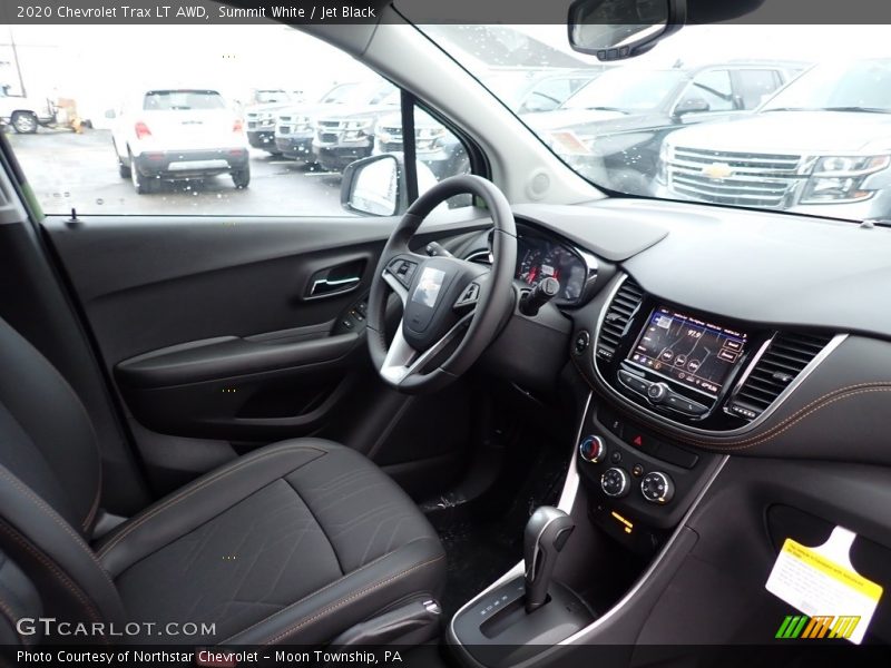 Summit White / Jet Black 2020 Chevrolet Trax LT AWD