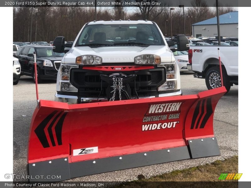 Oxford White / Medium Earth Gray 2020 Ford F350 Super Duty XL Regular Cab 4x4
