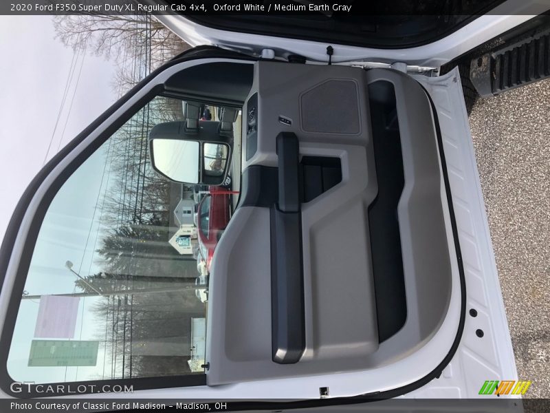 Oxford White / Medium Earth Gray 2020 Ford F350 Super Duty XL Regular Cab 4x4