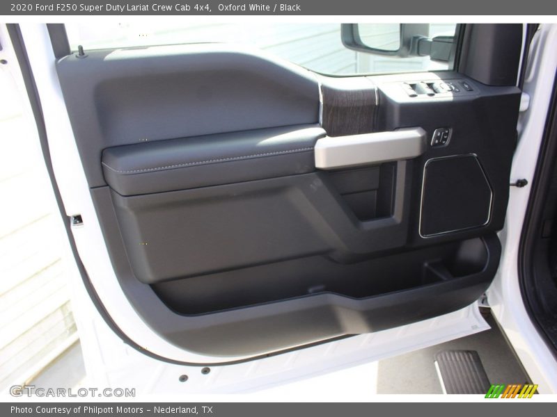 Oxford White / Black 2020 Ford F250 Super Duty Lariat Crew Cab 4x4