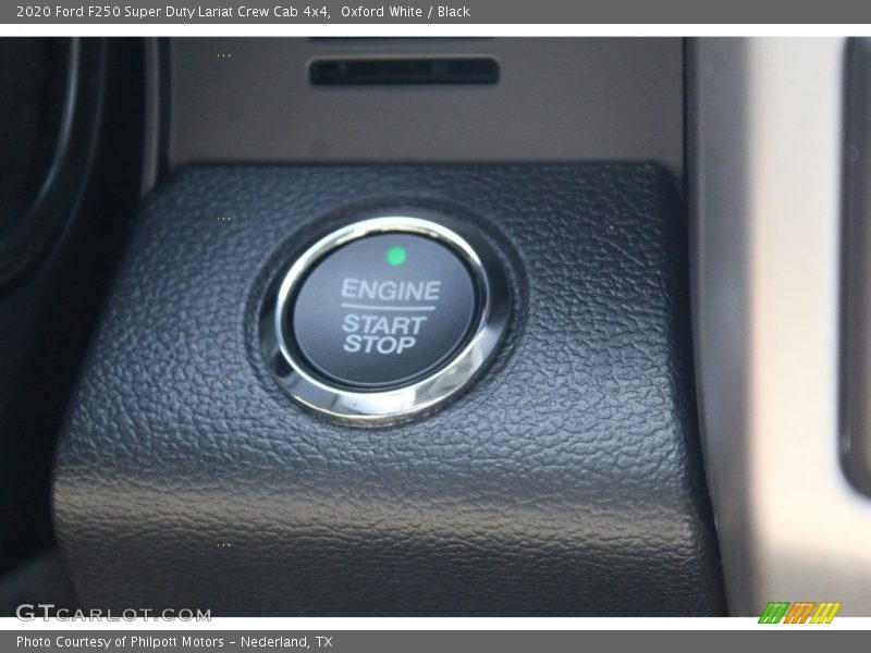 Oxford White / Black 2020 Ford F250 Super Duty Lariat Crew Cab 4x4