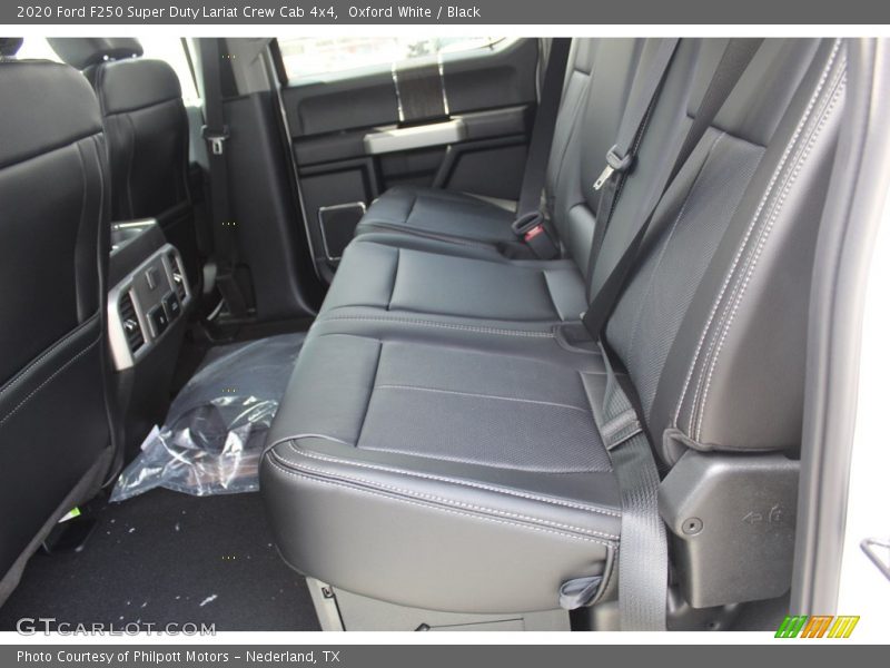 Oxford White / Black 2020 Ford F250 Super Duty Lariat Crew Cab 4x4